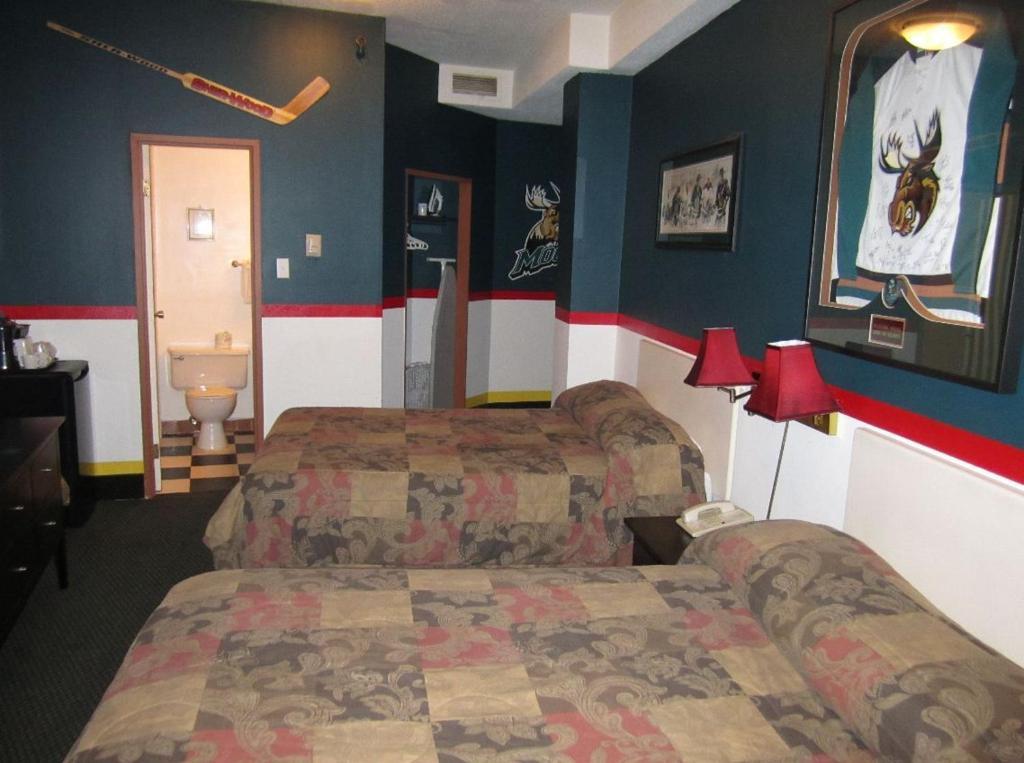 St. Regis Hotel Winnipeg Room photo